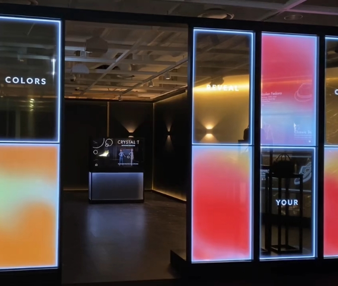 透明屏橱窗展示解决方案.jpg